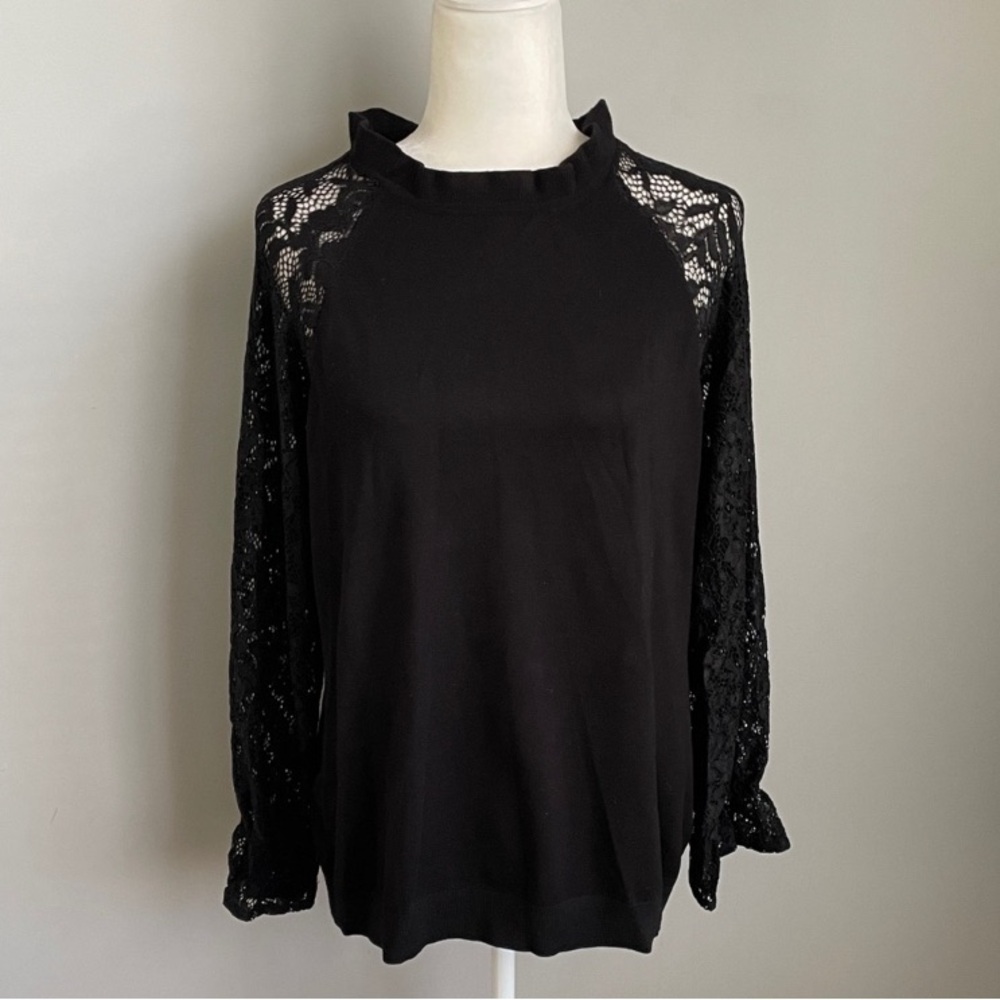 New Adrianna Papell Black Lace
Sleeve Sweater Size XL